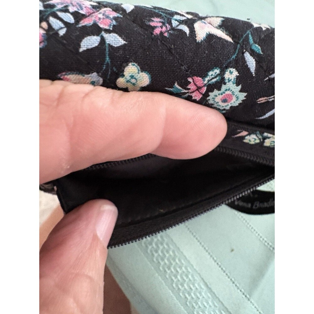 Vera Bradley Black Quilted Cotton Compact Wallet Riley Pattern RFID - Picture 6 of 10